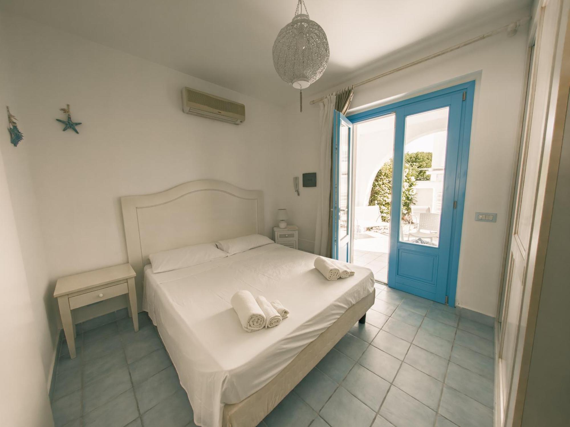 Blu Cobalto Aparthotel Ispica Exterior photo